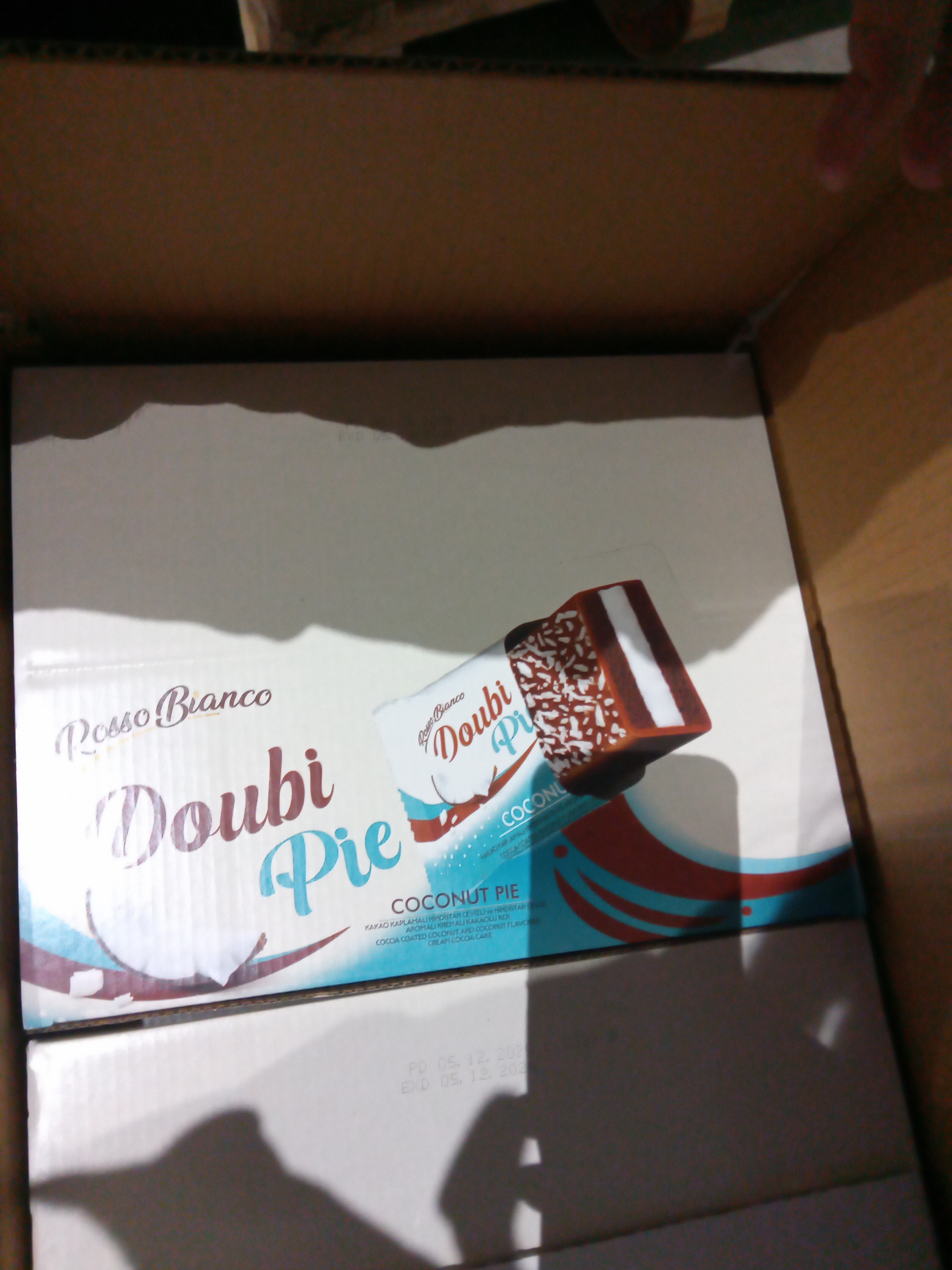 Кекс DoubiCoco в шоколадной глазури с кокосовой начинкой    40гр